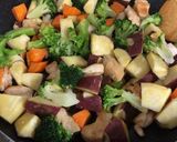 鶏肉とさつまいもの彩りレモンバター炒め作り方9写真