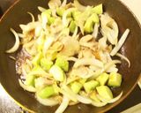 豚とアボカド＊甘辛卵とじ丼作り方2写真