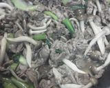 牛チンゲン菜キノコ中華炒め作り方2写真