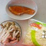 簡単!鮭とキャベツの塩バター蒸し/ホイル焼き作り方1写真