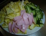 朝食にも！春キャベツのマリネサラダ作り方1写真