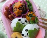 かしわ餅風おにぎりのキャラ弁♪作り方8写真