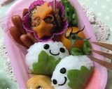 かしわ餅風おにぎりツインズのキャラ弁♪作り方7写真