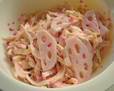 蓮根と鶏むね肉の桃色サラダ✽作り方7写真