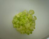 セロリのクリームチーズおかか和え作り方1写真