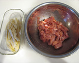 筍と豚肉のオイスター炒め。作り方1写真