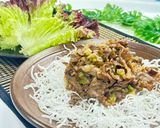 牛肉オイスター炒めの揚げ春雨レタス包み作り方8写真
