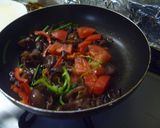 コリコリ木耳とトマトのふわふわニラ卵炒り作り方3写真