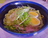 鶏はむ冷やしラーメン☆炎の焦がしネギ風味作り方3写真