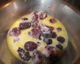 オイルで冷凍ベリーのマフィンクランブル作り方3写真