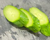 料理が映える!胡瓜の菱形(ひし形)スライス切り作り方1写真