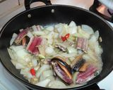 台湾料理～炒鱔魚（タウナギの炒めもの）作り方5写真
