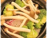 タジン鍋で！白身魚と野菜のシンプル蒸し♪作り方3写真