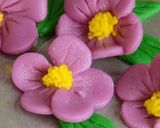 紫色の花（マジパン細工）作り方12写真