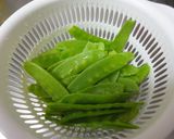 すぐ出来る◆絹さや炒め作り方1写真