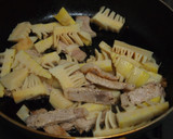 たけのこと豚肉のオイマヨ炒め作り方2写真