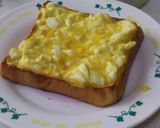 忙しい朝にも＊簡単たまごトースト＊作り方4写真