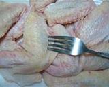 簡単☆塩麹ｄｅ爽やかレモン風味手羽炒め作り方1写真