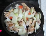 野菜たっぷり☆手羽元のトマト煮込み♪作り方3写真