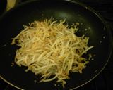 かなるンちの塩麹もやしきんちゃくの煮物作り方1写真