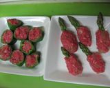 ひき肉でアスパラ★ピーマンバーグお弁当に作り方3写真