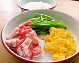 中華風豚肉ピーマンと卵の春雨炒め作り方1写真