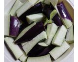 なすとツナのごま油&焼肉のたれ炒め作り方1写真