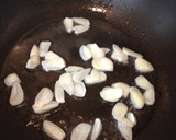 ほうれん草とぶた肉のニンニク炒め作り方1写真