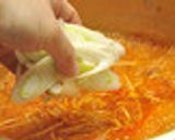 韓国料理ーうま辛いキムチと豆もやしスープ作り方4写真