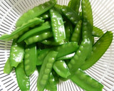 簡単☆絹さやと豆腐の塩麹卵とじ作り方1写真