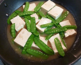 簡単☆絹さやと豆腐の塩麹卵とじ作り方3写真