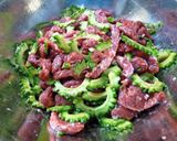 牛肉とゴーヤの塩麹胡麻炒め♪作り方4写真