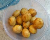 小粒新じゃががうまい！ハムじゃが作り方1写真
