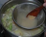 新玉ねぎ、新じゃが、筍たっぷりお味噌汁作り方3写真
