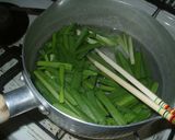 かまぼことニラの豆板醤和え作り方2写真