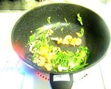サーモンとベビーリーフのクリームパスタ☆作り方3写真