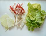 カニカマ入り★春雨のオイスターソース炒め作り方1写真