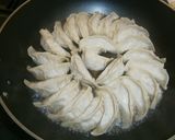 キノコ入りジューシー焼き餃子。作り方5写真