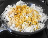 チーズたっぷり♡カレーうどん春巻き作り方5写真