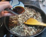 皮がパリパリ☆豚肉とキノコの味付き春巻き作り方6写真