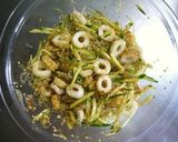 海藻麺とちくわの梅肉入り中華サラダ♪作り方3写真
