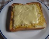 玉ネギが美味☆カレーマヨチーズトースト作り方7写真