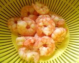オシャレな♪海老とアボカドのチーズ春巻き作り方2写真