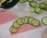 お弁当を華やかに♪簡単ハムきゅうり巻き☆作り方1写真
