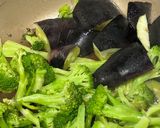 ナスとブロッコリーの焼き野菜旨辛ダレかけ作り方2写真