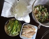 蒸し鶏と香味野菜で和韓折衷なビビン麺作り方1写真