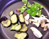 豚バラ肉とたっぷり野菜の丼。作り方5写真