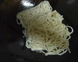 簡単　材料４つ！！醤油バター焼きうどん作り方4写真