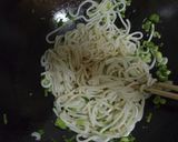 簡単　材料４つ！！醤油バター焼きうどん作り方5写真