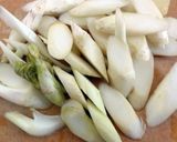 ウドのトマトソースソテー作り方1写真